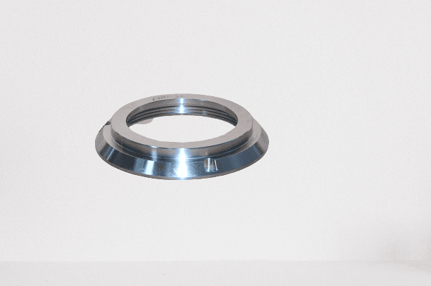 Forged agricultural thread clamp ring